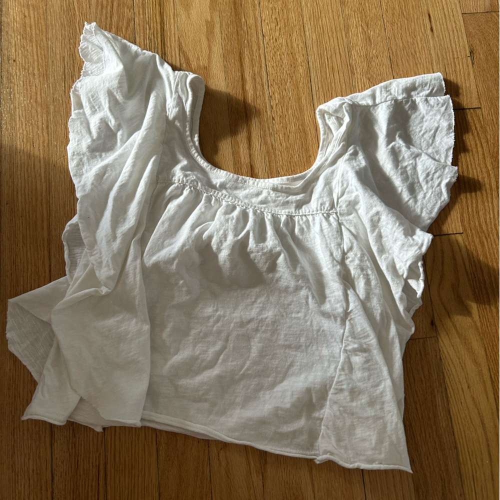 American eagle white flutter sleeve top